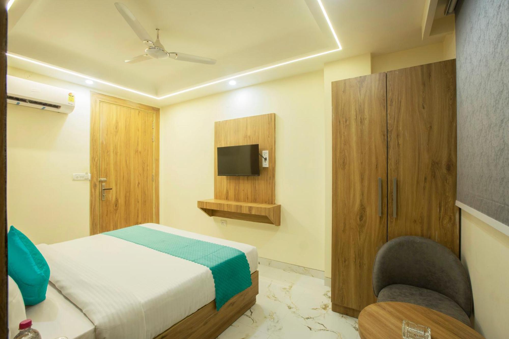 ניו דלהי Hotel Luxe Manor Near Delhi Airport מראה חיצוני תמונה