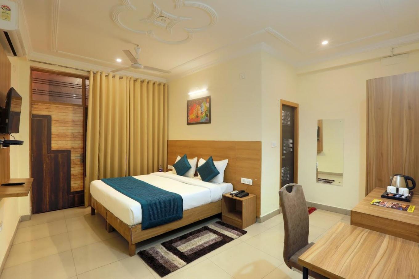 ניו דלהי Hotel Luxe Manor Near Delhi Airport מראה חיצוני תמונה