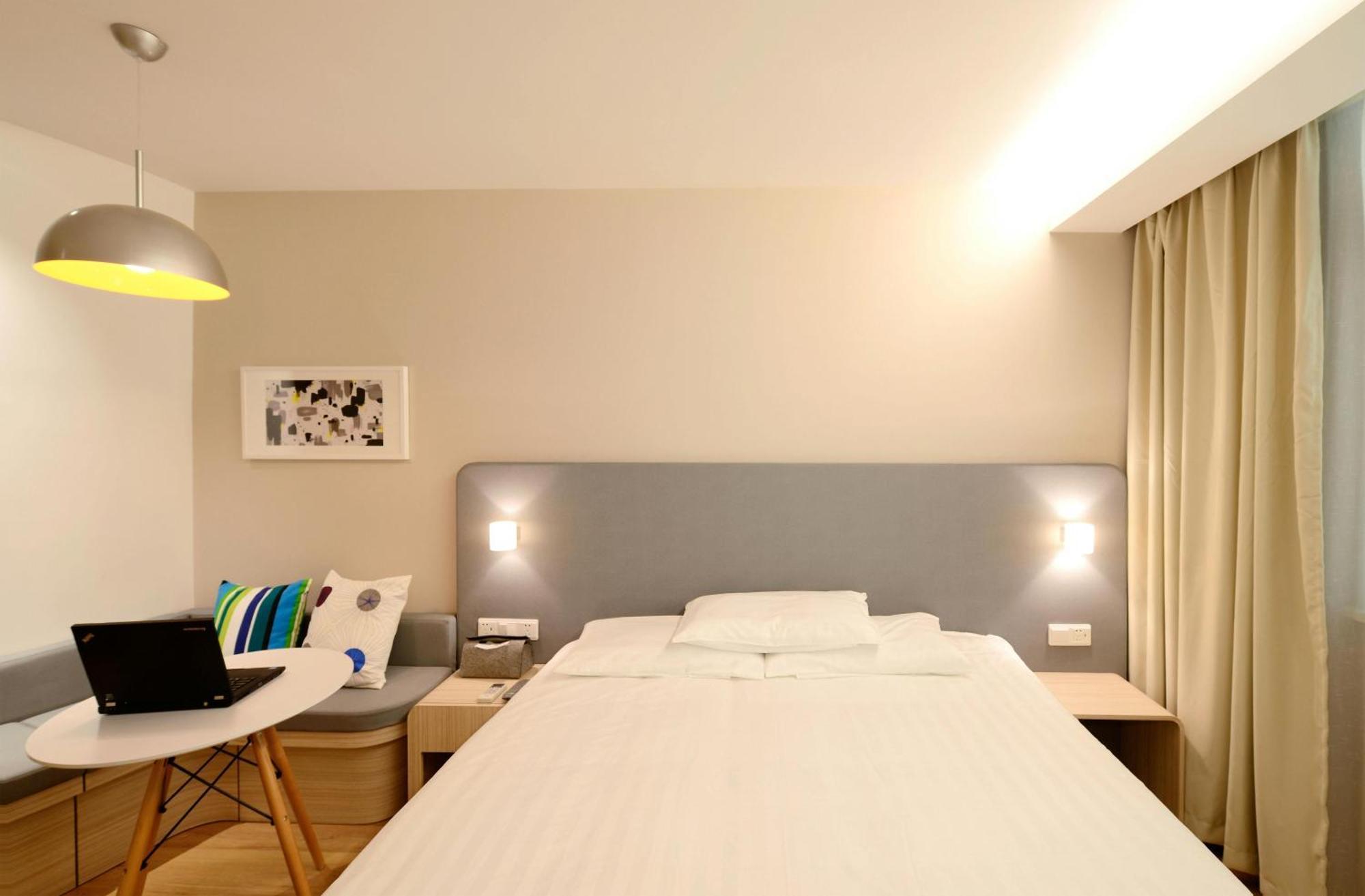 ניו דלהי Hotel Luxe Manor Near Delhi Airport מראה חיצוני תמונה