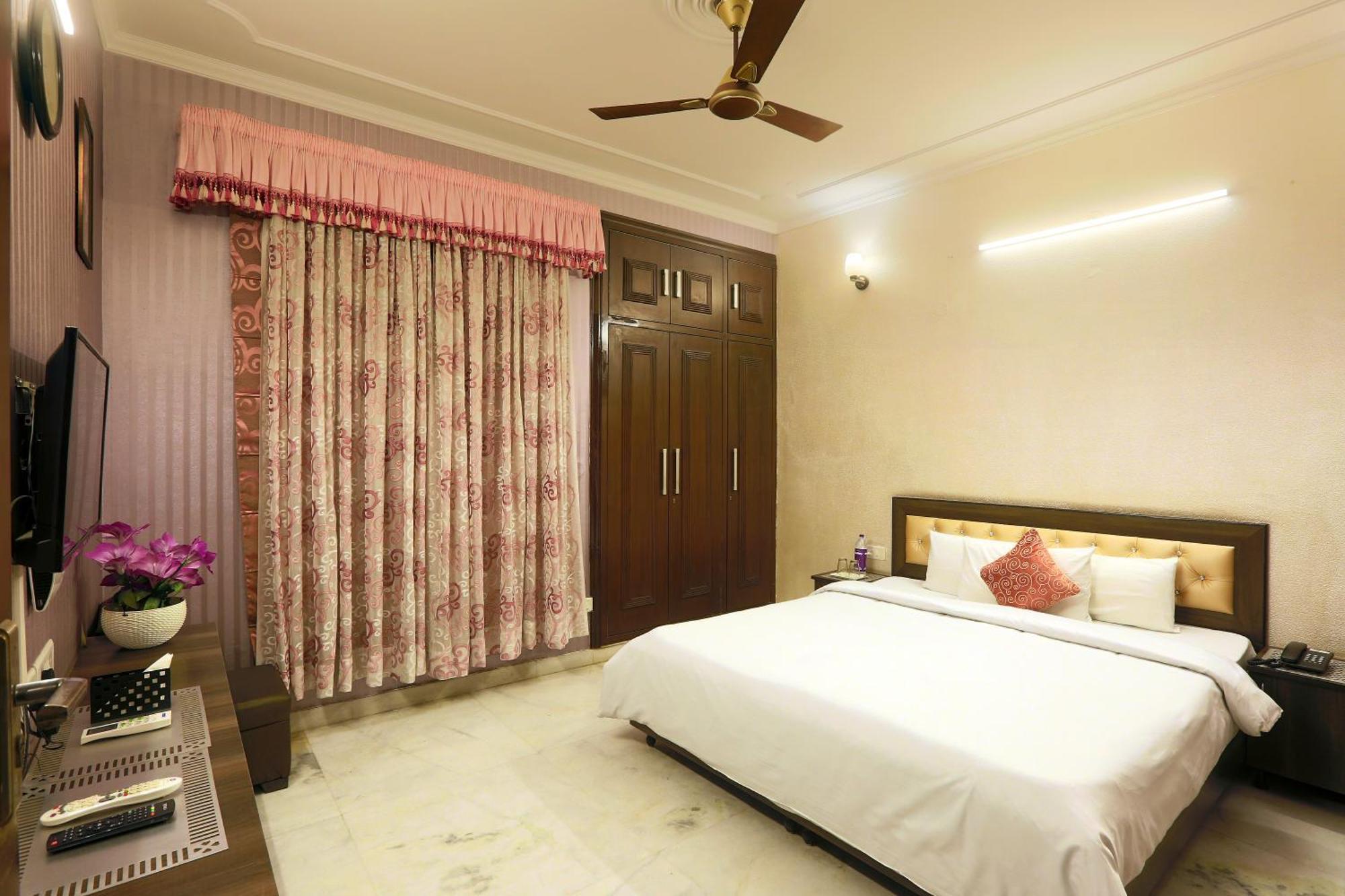 ניו דלהי Hotel Luxe Manor Near Delhi Airport מראה חיצוני תמונה
