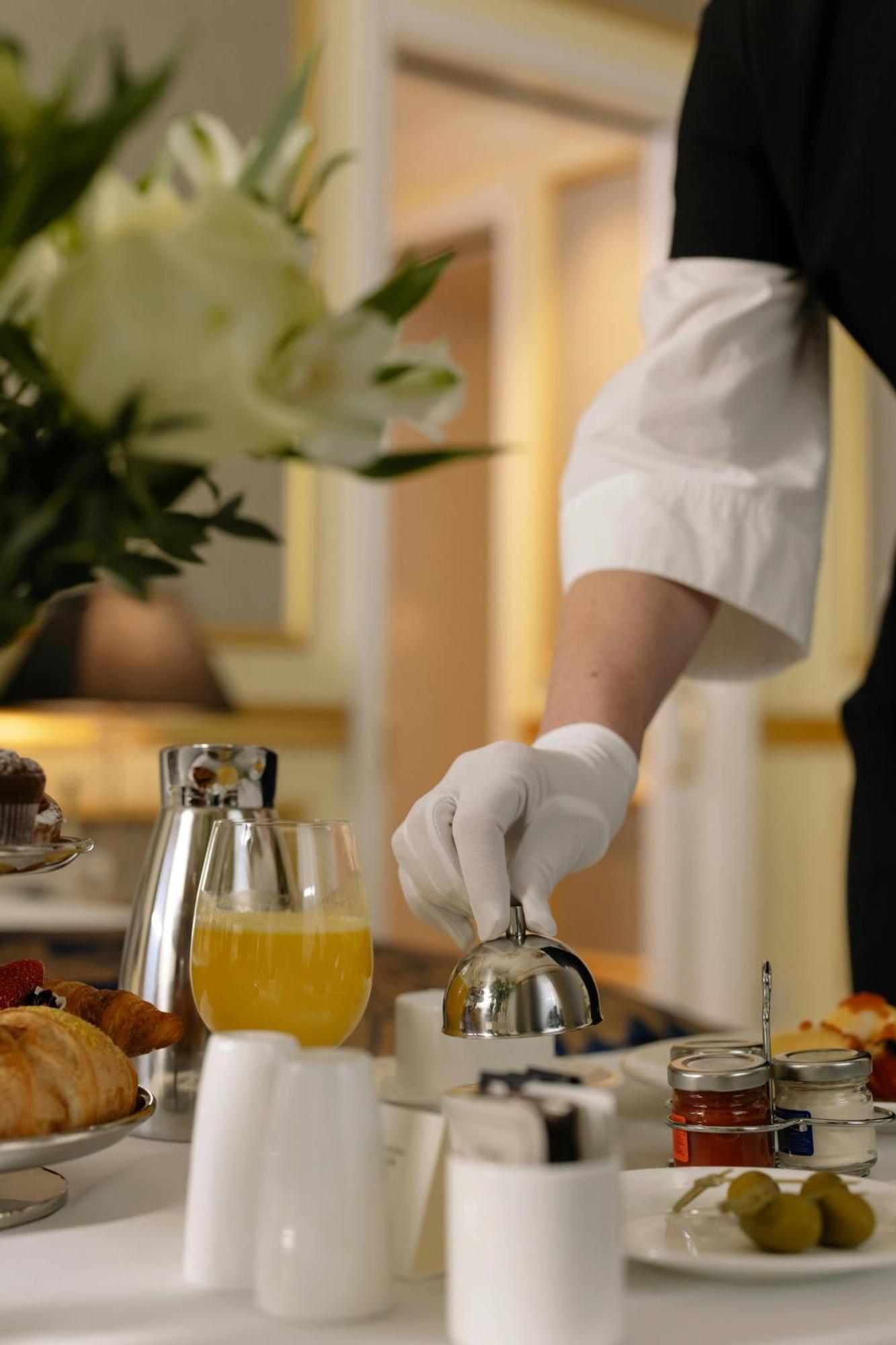 ניו דלהי Hotel Luxe Manor Near Delhi Airport מראה חיצוני תמונה