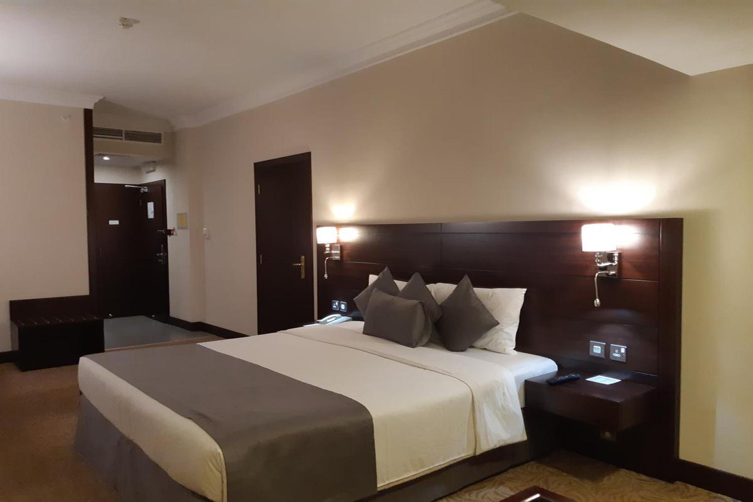 ניו דלהי Hotel Luxe Manor Near Delhi Airport מראה חיצוני תמונה